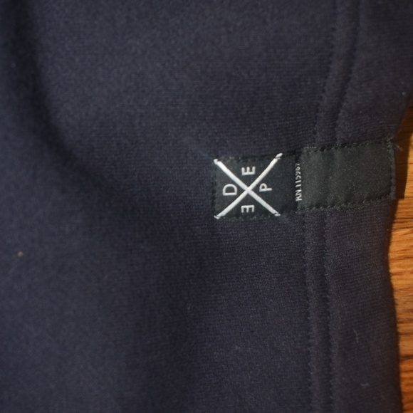 10 Deep - Picture 5 of 5